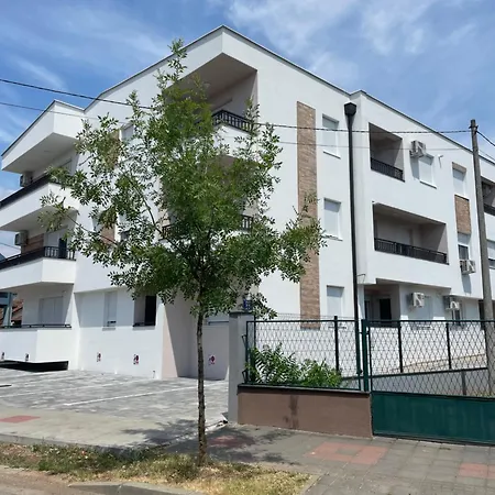 P Lux 1 Apartmán *